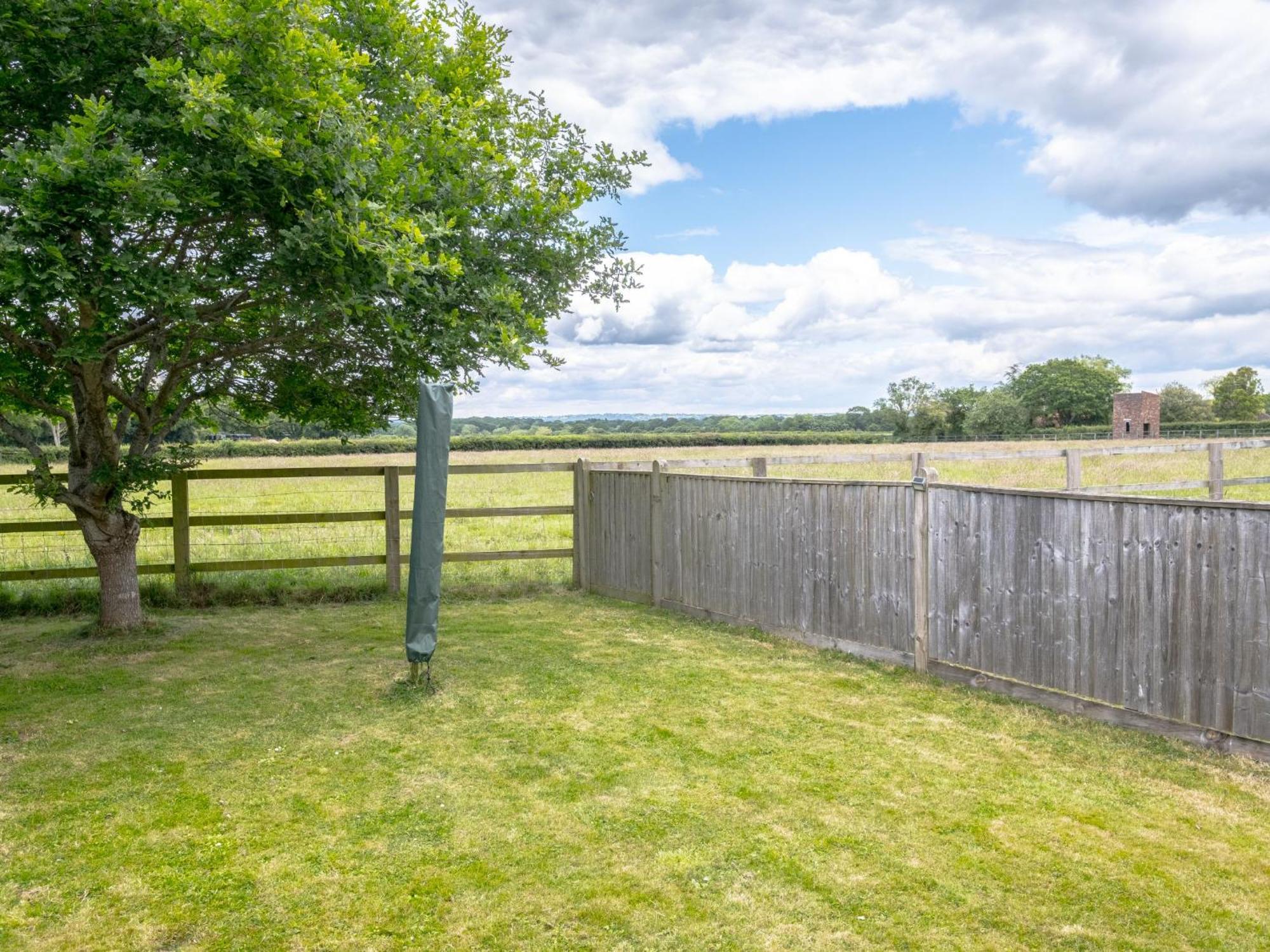 Holiday Home Woodhouse-4 By Interhome Shermanbury Exterior photo